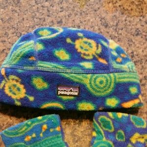 Patagonia Fleece Hat & Mittens